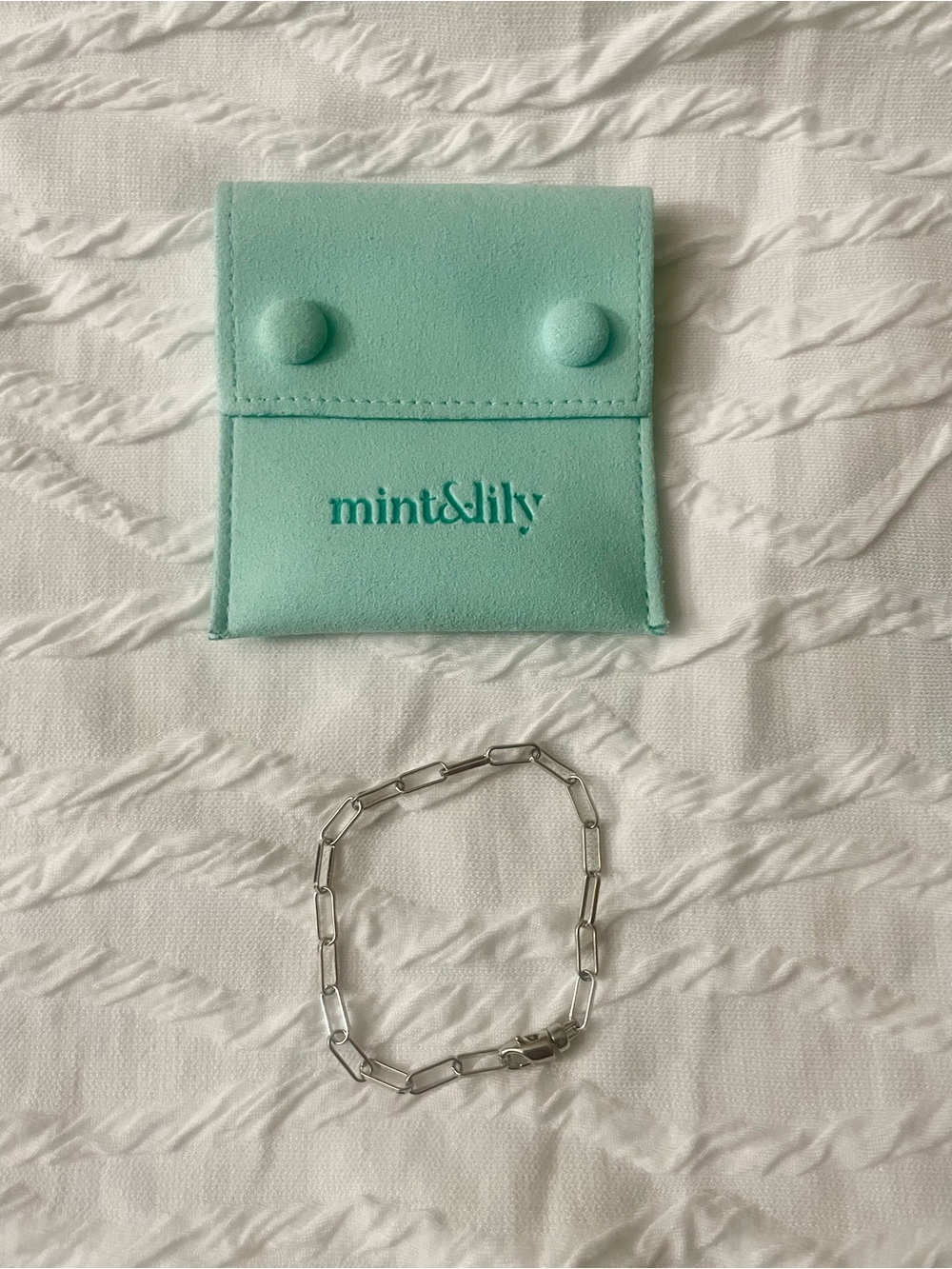mint&lily Silver Link Chain Bracelet in Silver